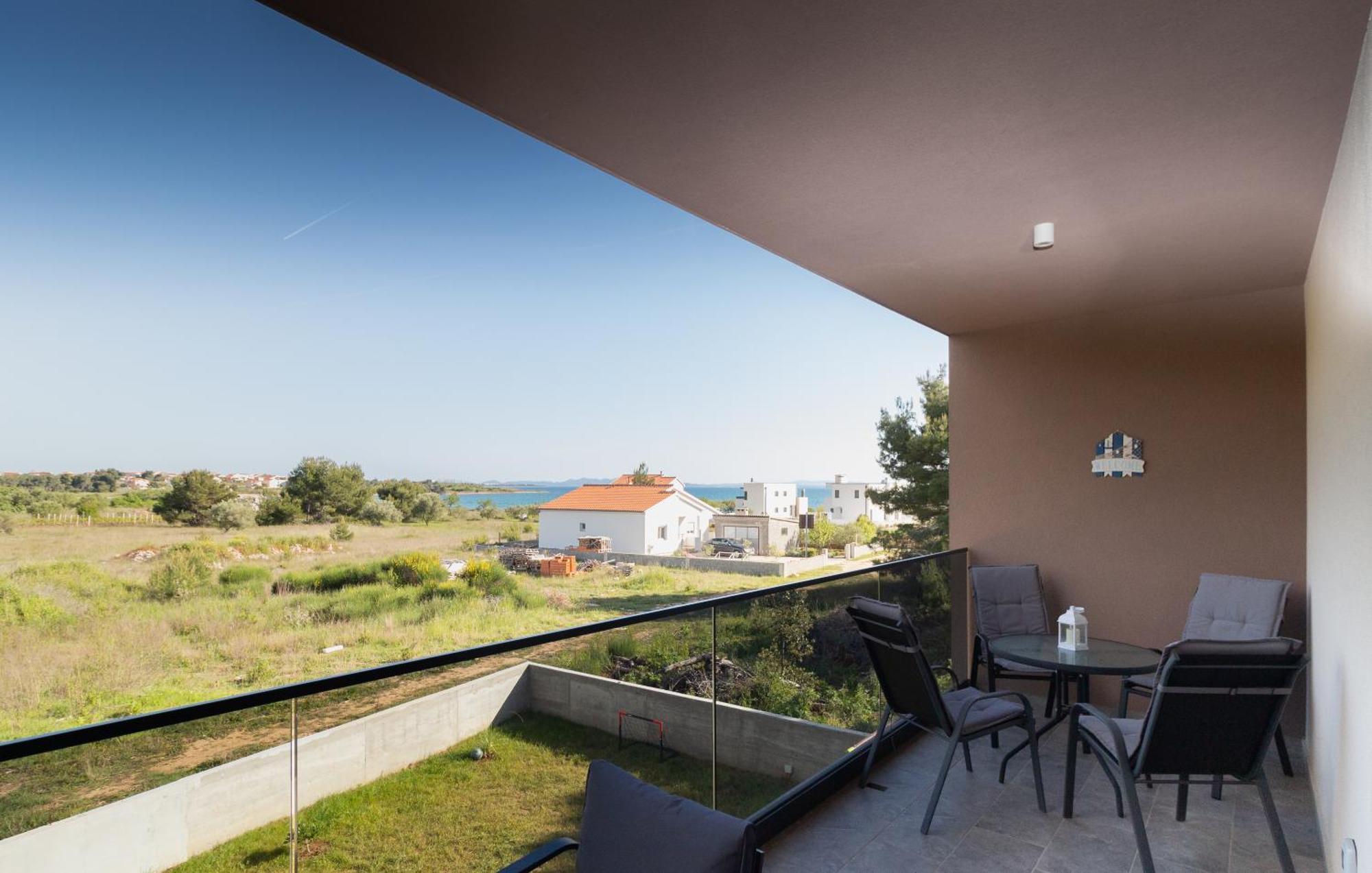 Modern And Spacious Apartment Helena Near The Beach Privlaka (Zadar) Exterior foto